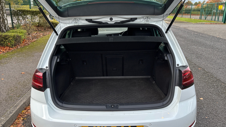 Volkswagen Golf 2.0 TSI 300 R 5dr 4MOTION DSG Petrol Hatchback